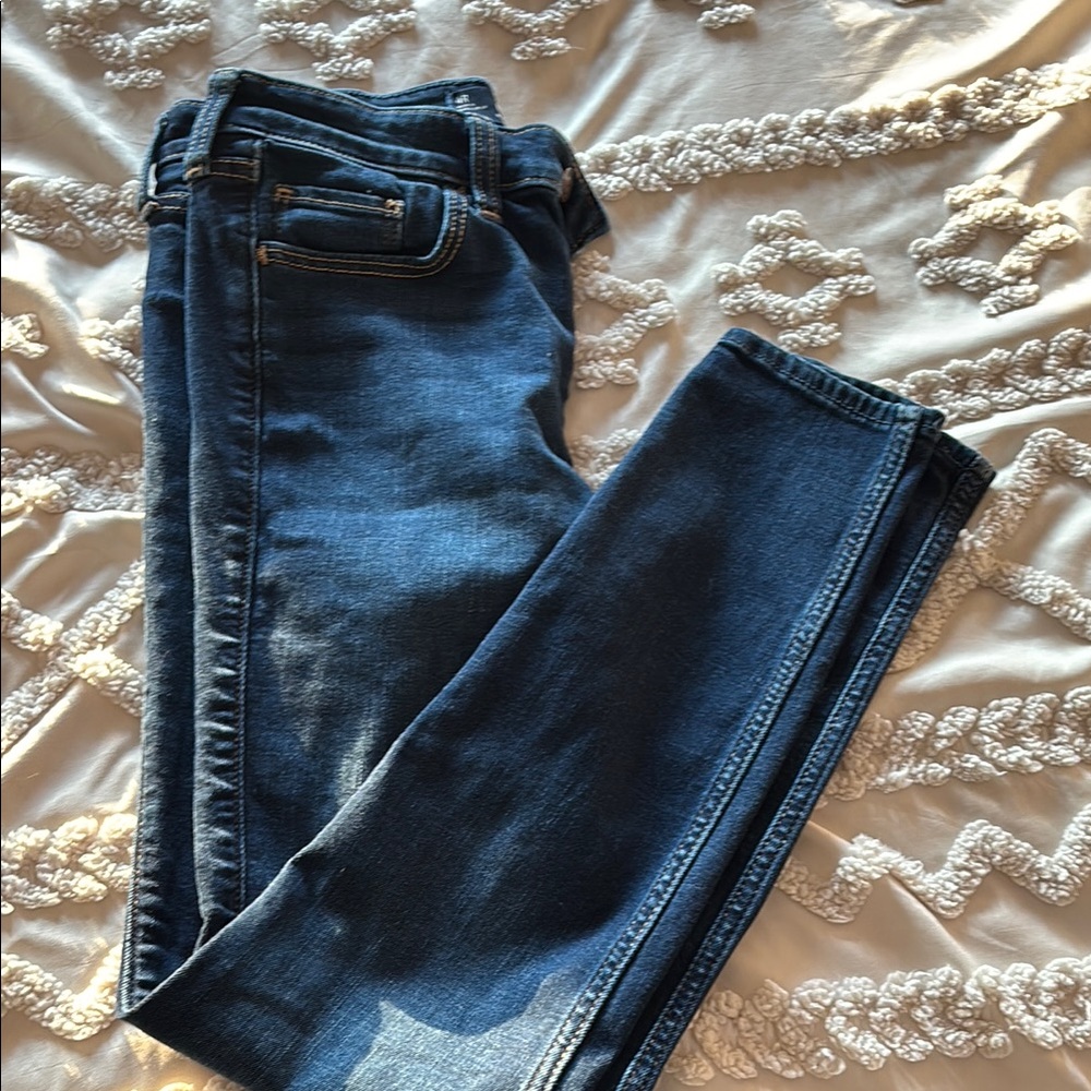 Worn once high rise super skinny Hollister jeans